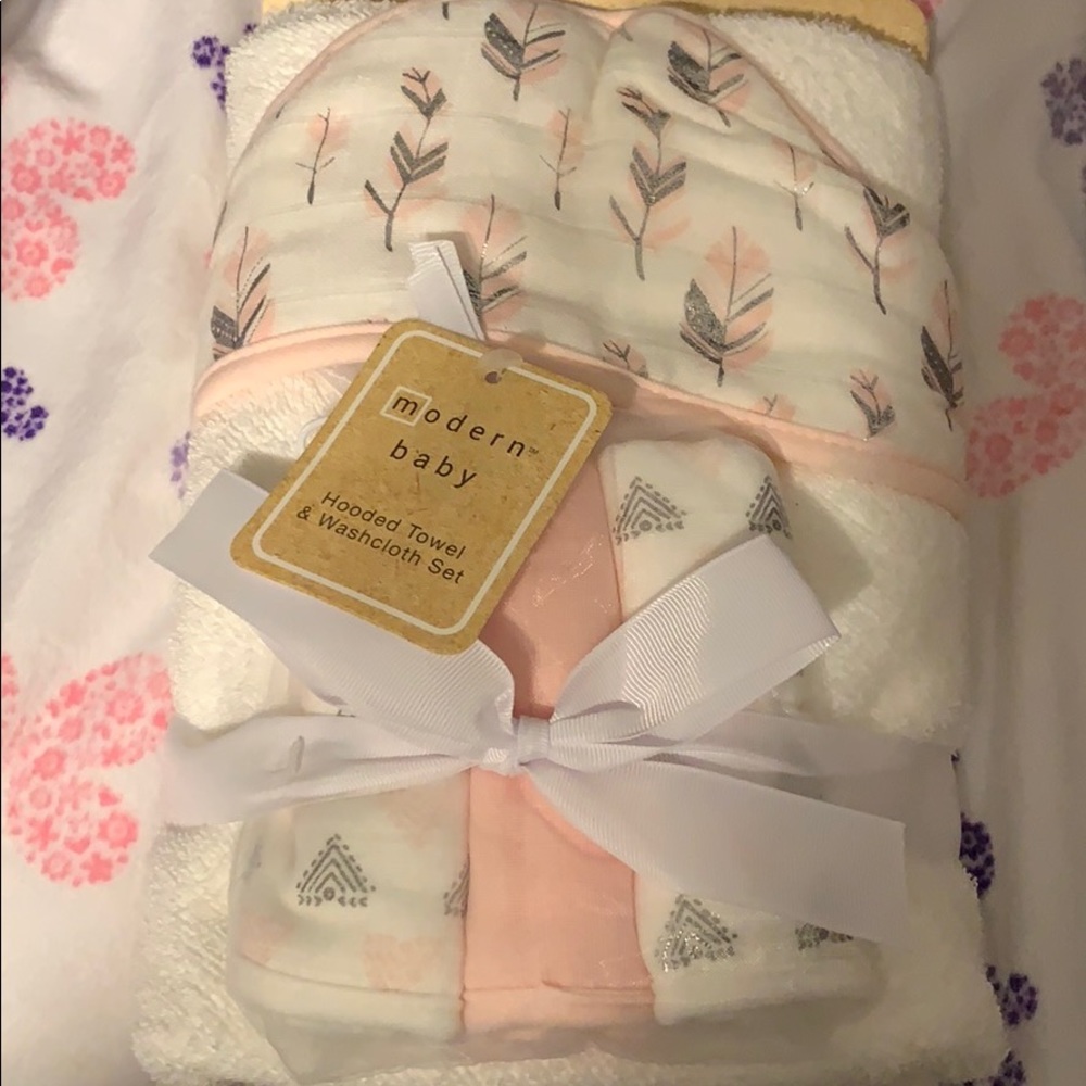 Modern baby washcloth set and hooded towel